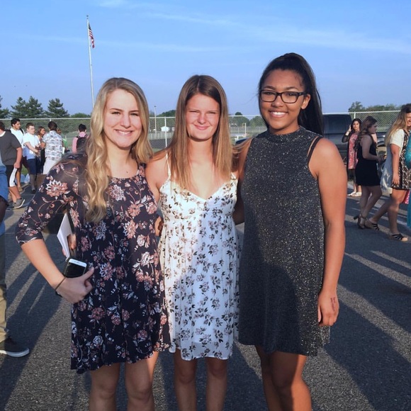 high neck black and silver dress - Picture 4 of 4